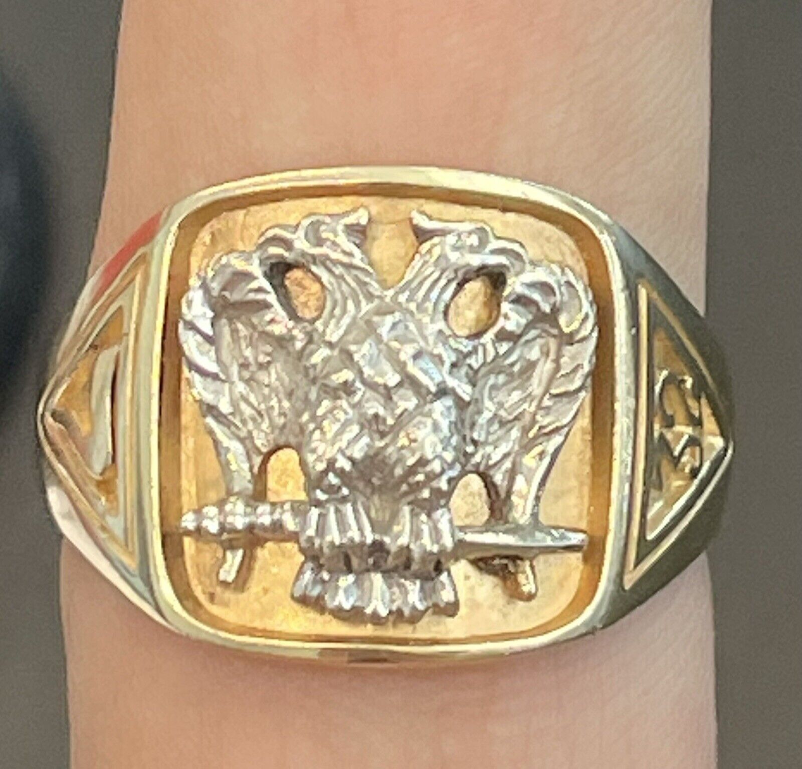 14kt Y/g Double Headed Eagle 32nd Degree Mason Masonic Ring. Size 11.5, 11.35 G