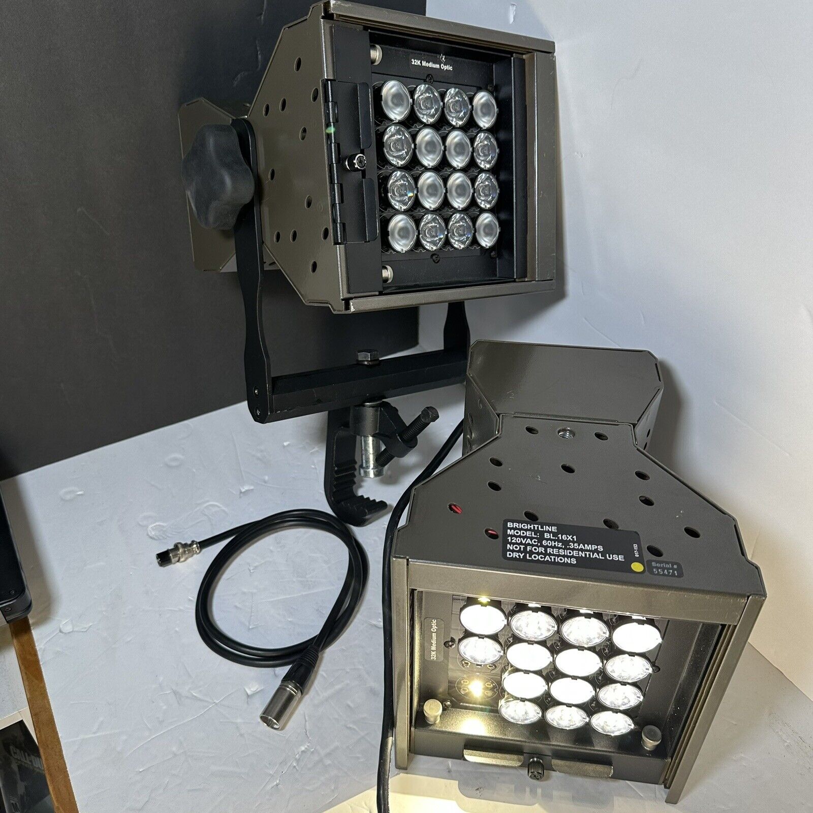 BRIGHTLINE BL 16X1 LED Studio Luminaire Lights 32K - 1 Complete + Extras Read De
